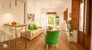A seating area at AiA LOFT BIBRAMBLA