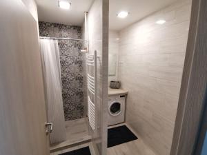 Kúpeľňa v ubytovaní Sweet Life Apartman + 8 fotografií