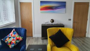 Sterling Apartment, Brentwood 3 with Netflix & Amazon Music