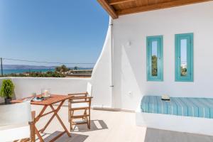 Gallery image of Elysium Beachfront Residences by kalais - A 10 Minute Drive Away From Naxos Town in Plaka