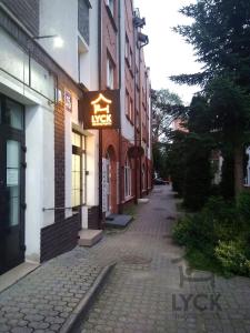 Budynek, w którym mieści się aparthotel