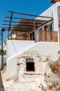 Gallery image of Atlantis Houses in Halki +61 photos