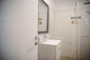 Kúpeľňa v ubytovaní Modern getaway Studio for two