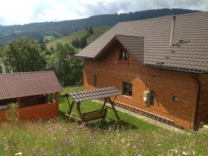 Nespecifikovaný výhled na hory nebo výhled na hory při pohledu z apartmánu