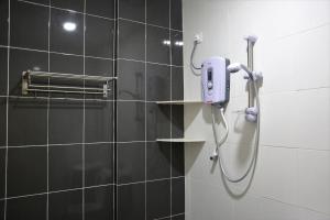 Koupelna v ubytování Camlodge Budget Hotel