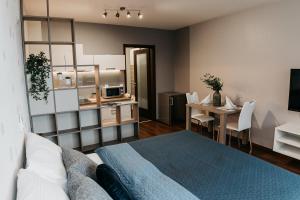 A kitchen or kitchenette at AH Radnica II Free Parking