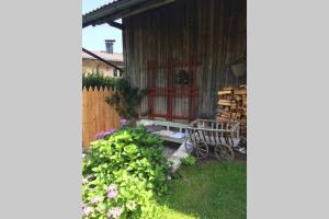 Ogród w obiekcie Ferienwohnung Schönwörth