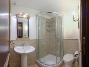Ett badrum på Antica Dimora De Michaelis