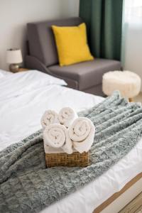 A bed or beds in a room at Tarno Guest House