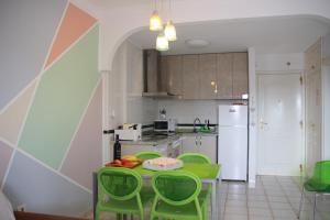 Kuchnia lub aneks kuchenny w obiekcie Balcon del Mar en la Costa