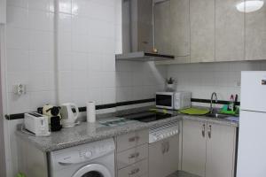 Kuchnia lub aneks kuchenny w obiekcie Balcon del Mar en la Costa