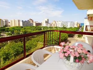 Balkon lub taras w obiekcie SALINAS CENTRO - PLAYA DE GANDIA