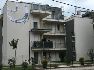 Budova, v ktorej sa apartmánový hotel nachádza