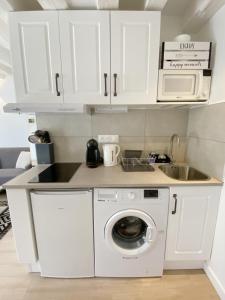 Dapur atau dapur kecil di le petit France - Hyper centre de Fontainebleau - proche INSEAD +4 gambar
