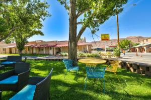 Zahrada ubytování Adventure Inn Moab