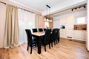 Kuchyň nebo kuchyňský kout v ubytování Apartment Miral