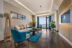 Canvas Danang Beach Hotel的休息区