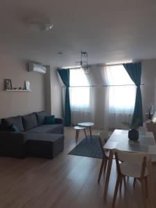 Afbeelding uit fotogalerij van Mandarin Premium Apartments in Târgu-Mureş