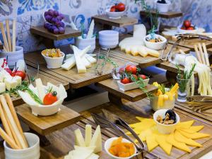 Breakfast options na available sa mga guest sa Holiday Inn Antalya - Lara, an IHG Hotel