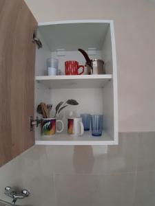Kuhinja oz. manjša kuhinja v nastanitvi apartman