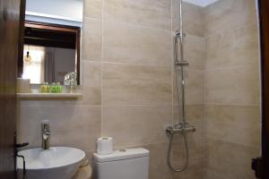 Kúpeľňa v ubytovaní Loggia Traditional Suites + 37 fotografií