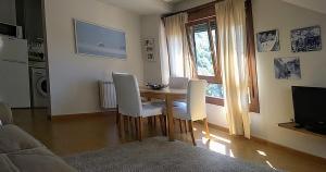 A kitchen or kitchenette at Los Molinos - Atico en Montaña de Asturias
