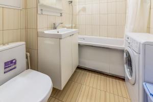 Ванная комната в Apartment Hanaka Jubileinyi 72