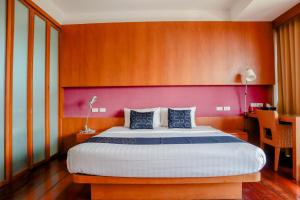 Postel nebo postele na pokoji v ubytování Samui Mekkala Seaview