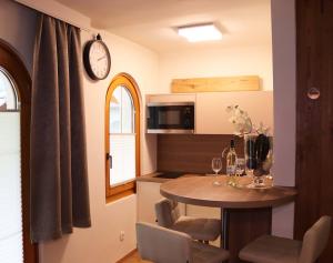 Kuchyň nebo kuchyňský kout v ubytování Fischerhof Appartements