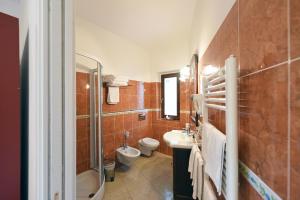 Koupelna v ubytování Relais La Corte di Cloris