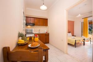 Afbeelding uit fotogalerij van Odysseus Apartments By Hotelius in Agios Gordios