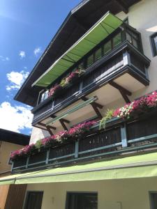 A balcony or terrace at Ferienwohnung am Bründlweg