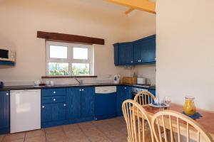 Cucina o angolo cottura di Kilmore Cottages Self - Catering