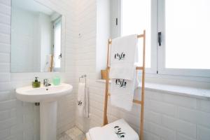 Zdjęcie z galerii obiektu Apartamentos Moratín Las Letras w Madrycie