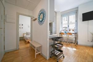 Zdjęcie z galerii obiektu Apartamentos Moratín Las Letras w Madrycie
