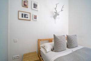 Zdjęcie z galerii obiektu Apartamentos Moratín Las Letras w Madrycie