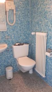 Koupelna v ubytování Hostellerie d'Orzival + 27 fotografií
