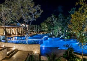 Hồ bơi trong/gần Fairmont Heritage Place Mayakoba