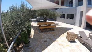 Balkón alebo terasa v ubytovaní Saronic TopView Villa
