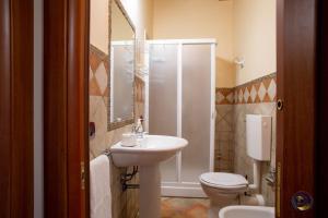 A bathroom at Casa Vacanze 4 Pileri