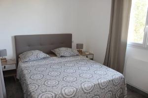 Postel nebo postele na pokoji v ubytování CASE DI A CAPPANA-Villa VINCENT + 7 fotografií