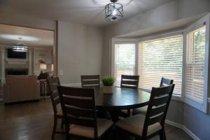 Gallery image of Beautiful & large newly renovated 5 bedroom house. in Marietta +21 photos