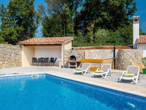 Bazén v ubytování Villa in Labin with Private Pool nebo v jeho okolí