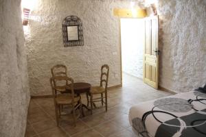 Posedenie v ubytovaní CUEVAS AL ANDALUS - Alegria + 26 fotografií