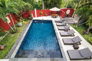 Bazén v ubytování CASA MIMBA - Seaview Private Pool Villa Padangbai nebo v jeho okolí