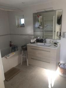 Køkken eller tekøkken på Maison du bonheur + 23 billeder