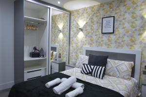 Galería fotográfica de Stylish Central Self contained flat by CozyNest en Reading