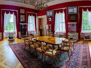 Posedenie v ubytovaní Hotel Zamek Królewski w Rydzynie