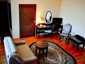 Posedenie v ubytovaní Hotel Zamek Królewski w Rydzynie