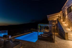 Бассейн в Villa Achilleas или поблизости
